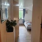 Hostello Airport - Przytulne Pokoje, Ogrod, Grill, W Pelni Wyposazona Kuchnia Hostel