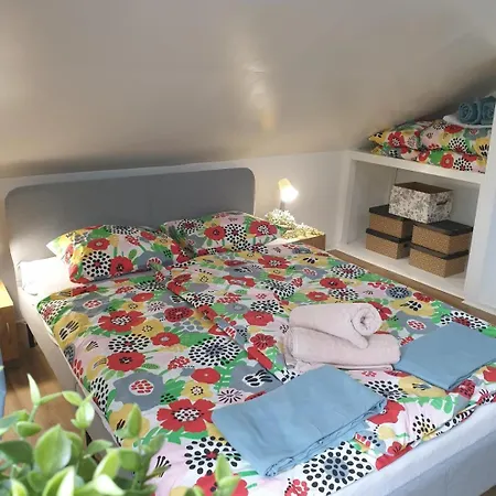 Hostello Airport - Przytulne Pokoje, Ogrod, Grill, W Pelni Wyposazona Kuchnia *